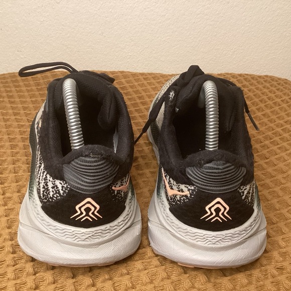 Hoka One One Challenger ATR 7 Women's Size 7.5 Gray Pink Running Shoes Sneakers - Picture 5 of 11